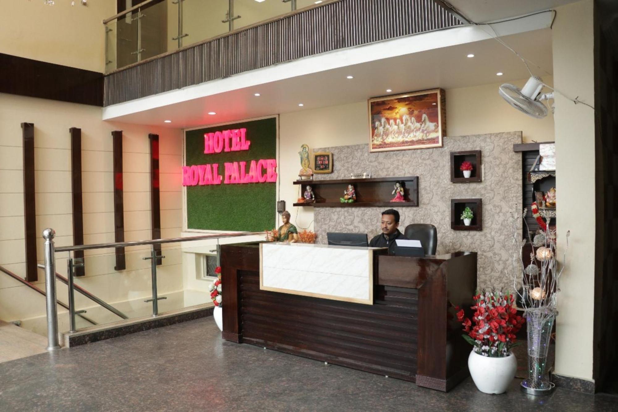 Hotel Royal Palace Jalandhar Exterior photo