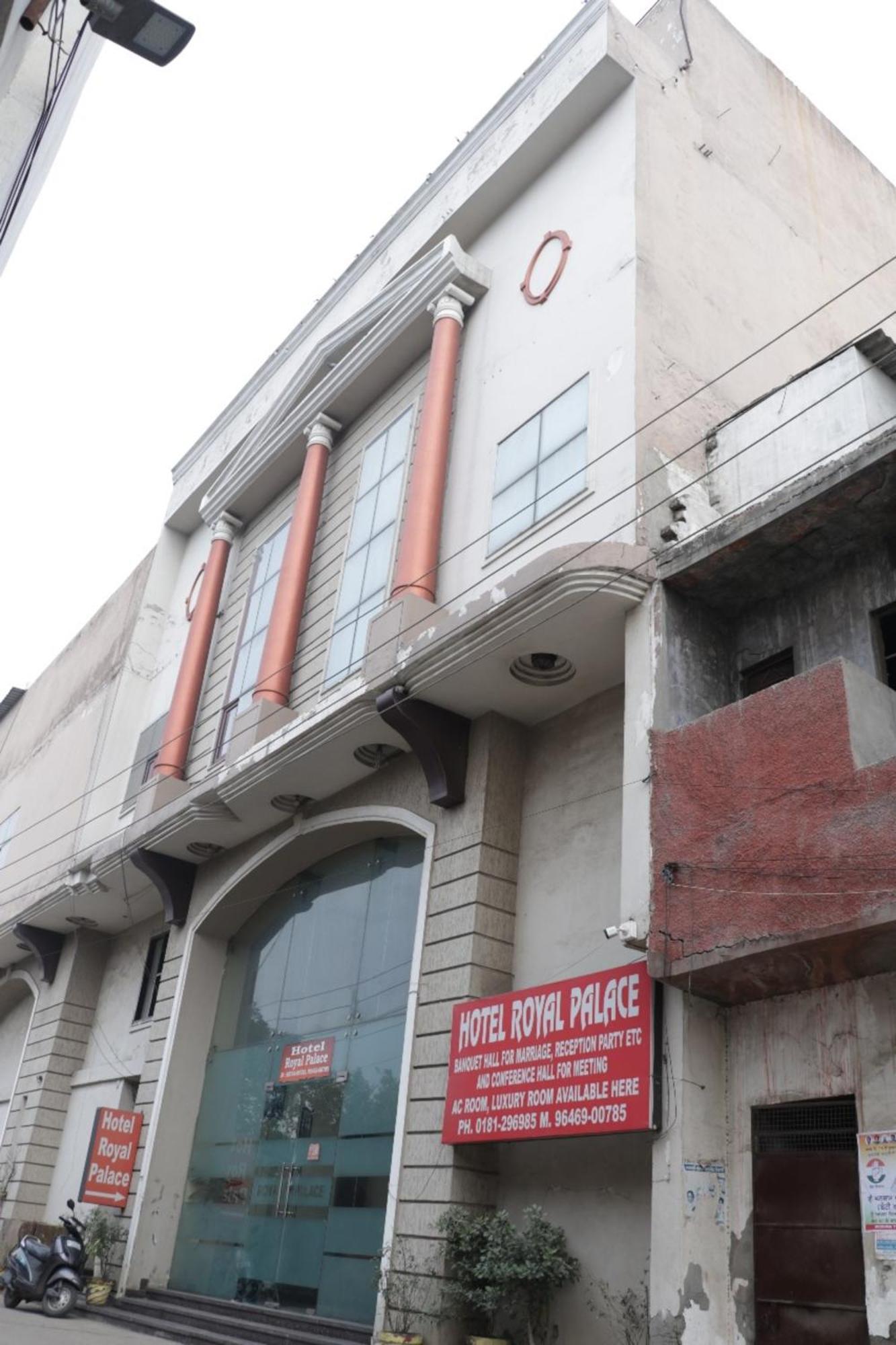 Hotel Royal Palace Jalandhar Exterior photo